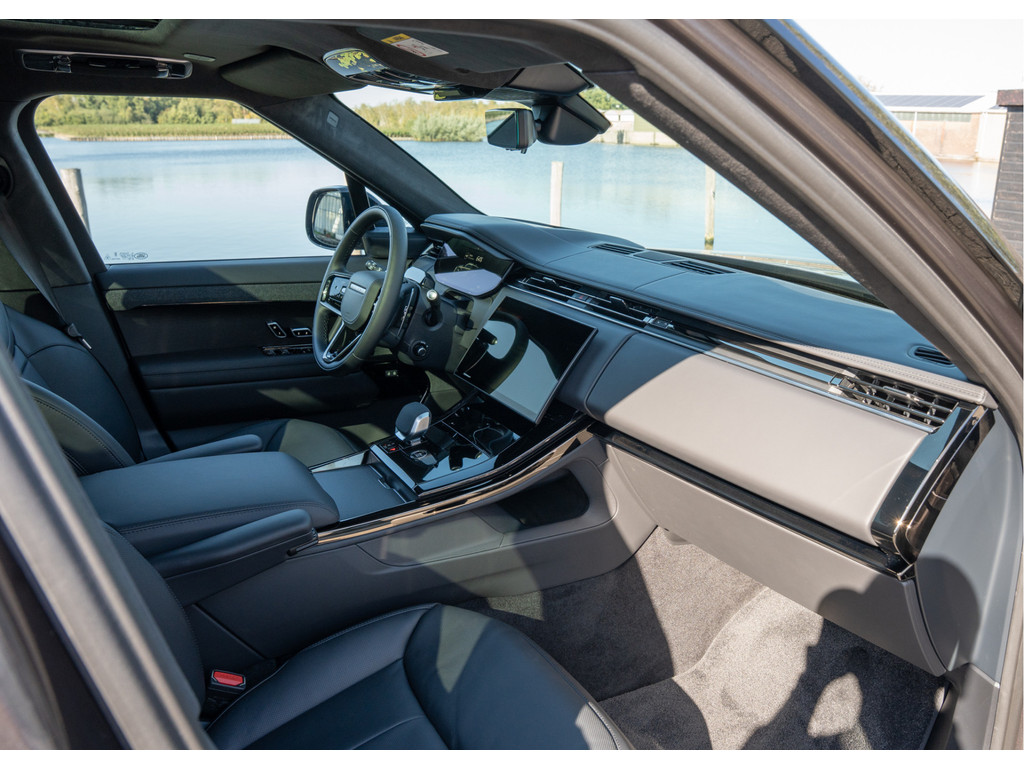 Land Rover Range Rover Sport P460e Dynamic HSE - 14