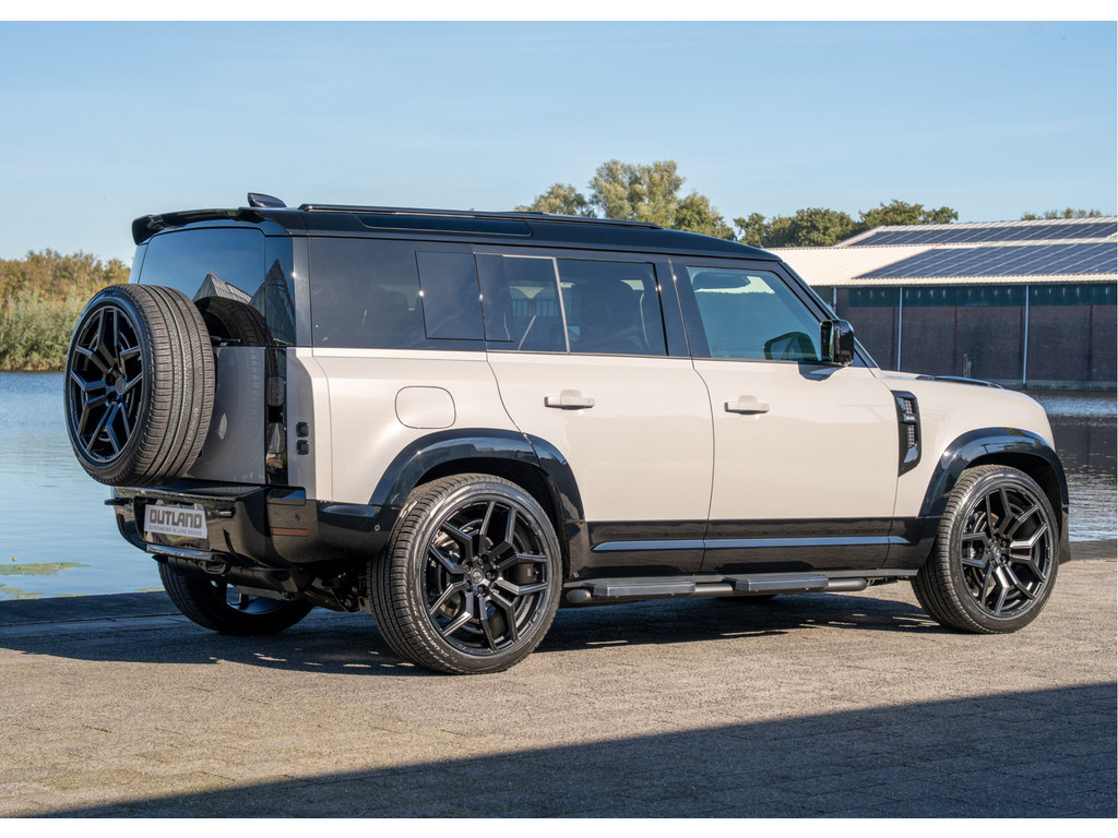 Land Rover Defender 110 P300e 110 X-Dynamic HSE - 11