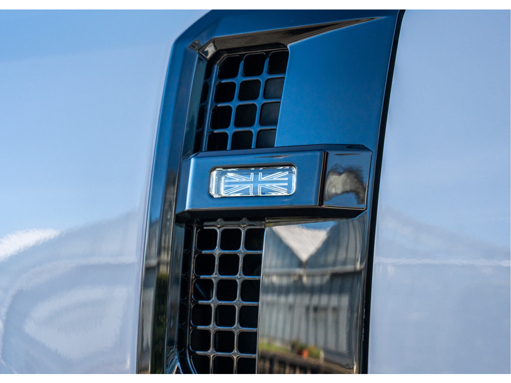 Land Rover Defender 110 P300e 110 X-Dynamic HSE - 13