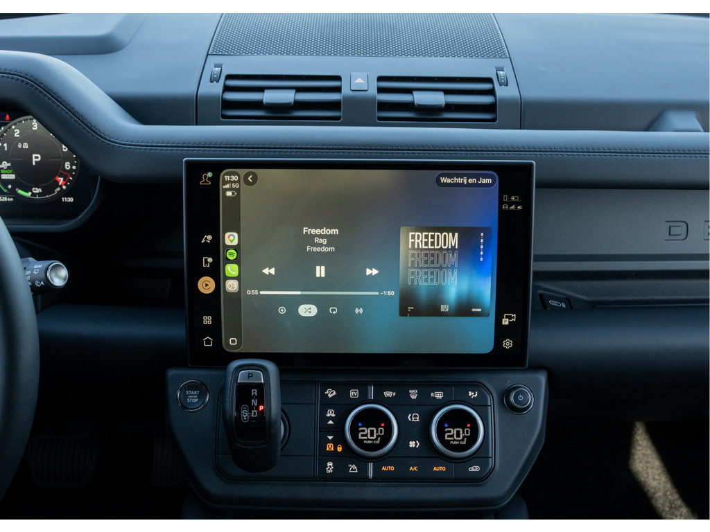 Land Rover Defender 110 P300e 110 X-Dynamic HSE - 42
