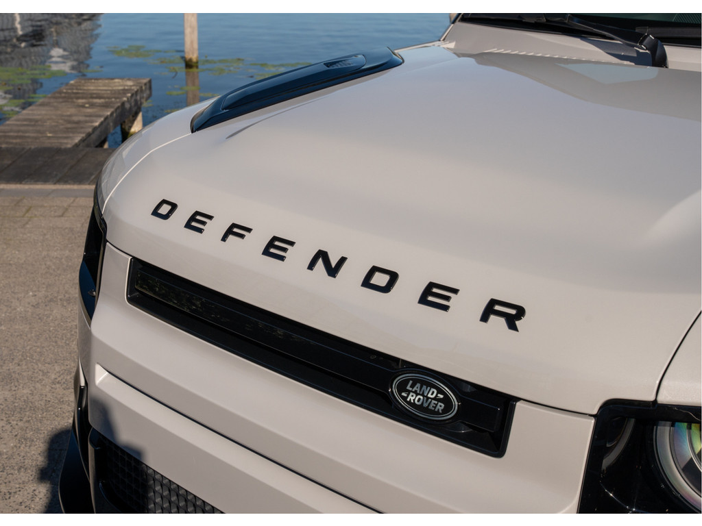 Land Rover Defender 110 P300e 110 X-Dynamic HSE - 43