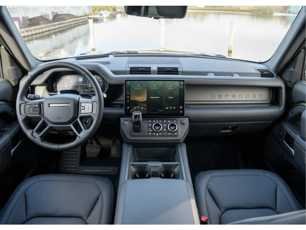 Land Rover Defender 110 P300e 110 X-Dynamic HSE - 14