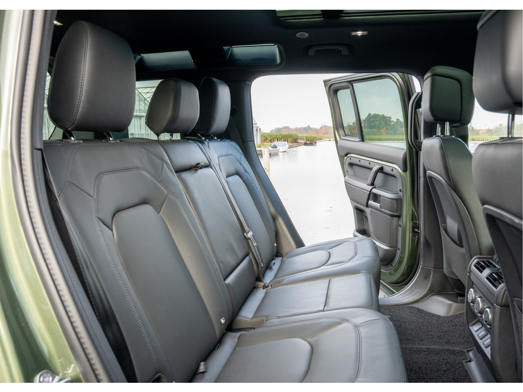 Land Rover Defender 110 P300e 110 X-Dynamic HSE - 20