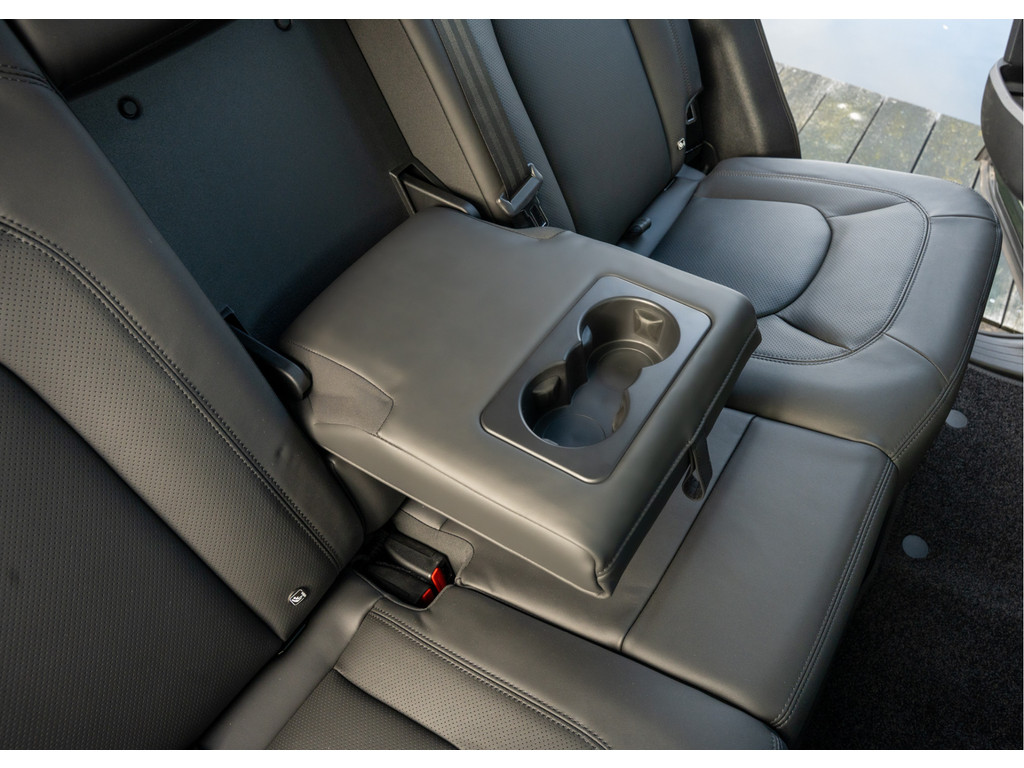 Land Rover Defender 110 P300e 110 X-Dynamic HSE - 21