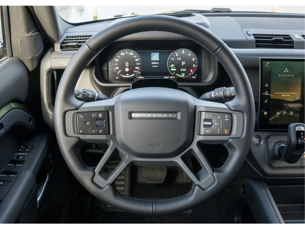 Land Rover Defender 110 P300e 110 X-Dynamic HSE - 22