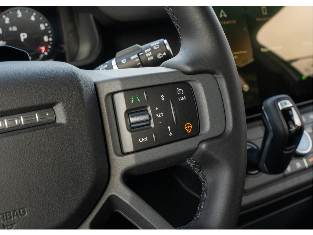 Land Rover Defender 110 P300e 110 X-Dynamic HSE - 25