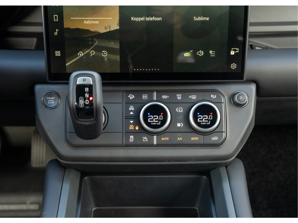 Land Rover Defender 110 P300e 110 X-Dynamic HSE - 27