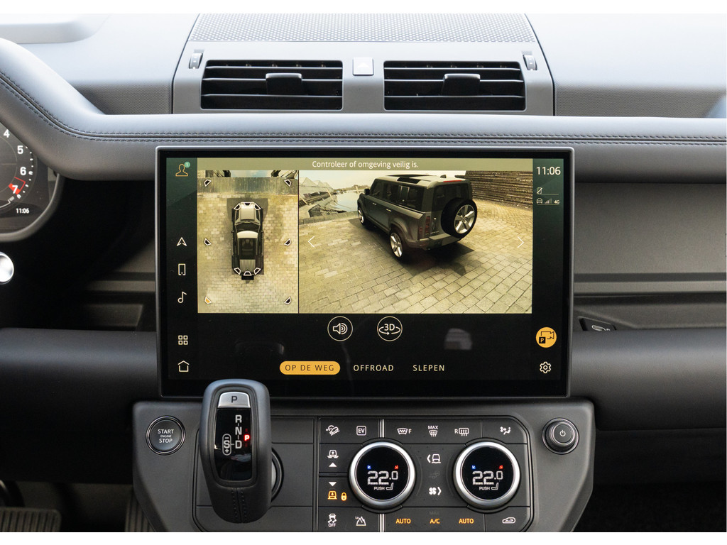 Land Rover Defender 110 P300e 110 X-Dynamic HSE - 32