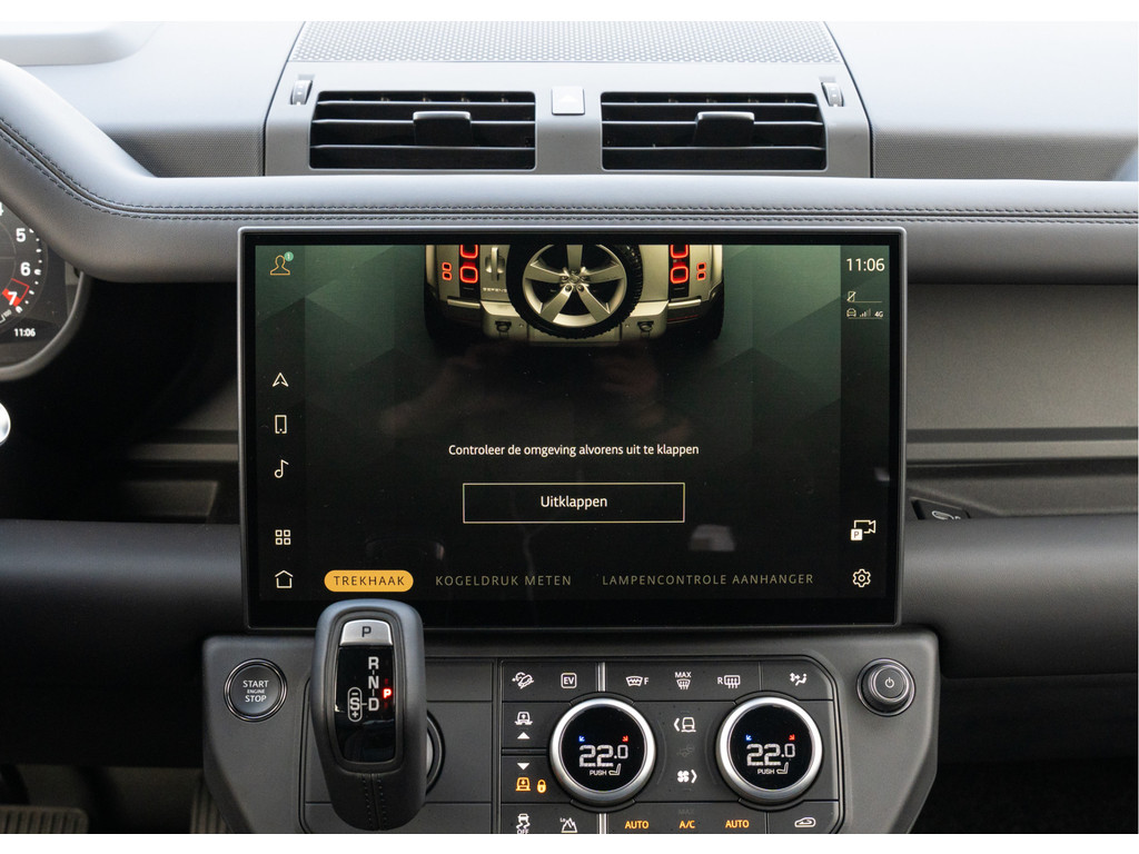 Land Rover Defender 110 P300e 110 X-Dynamic HSE - 33