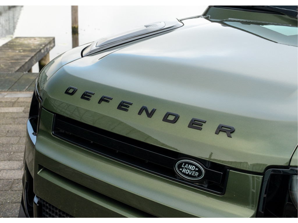Land Rover Defender 110 P300e 110 X-Dynamic HSE - 42