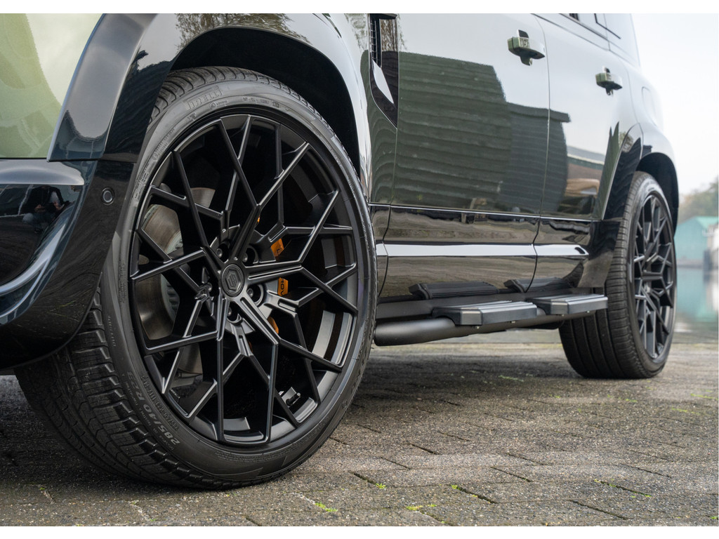 Land Rover Defender 110 P300e 110 X-Dynamic HSE - 43
